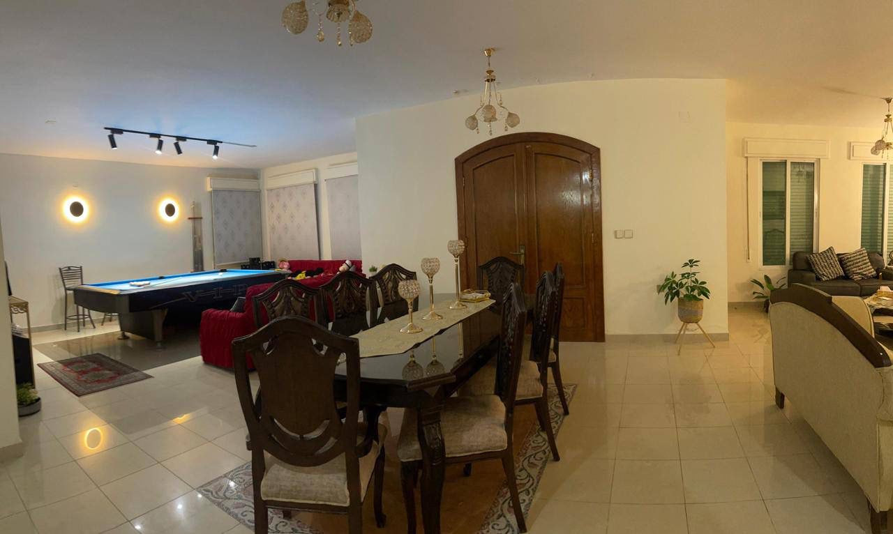 فيلا مستقلة فاخرة للبيع باطلالة ساحره – مرج الحمام عمّان