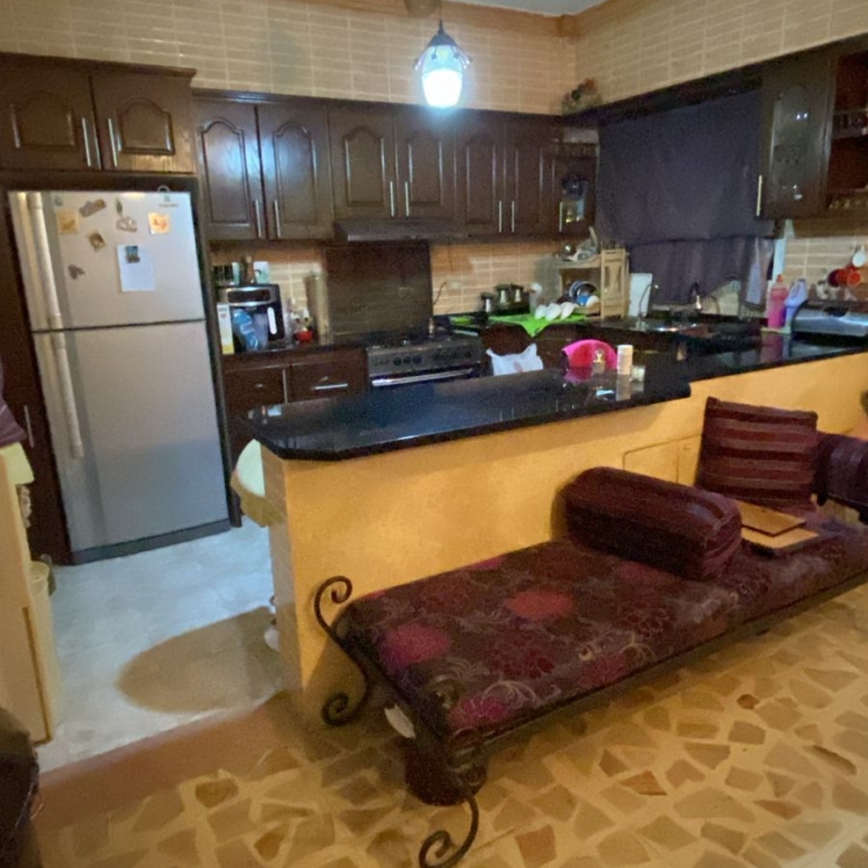 شقة 100 م طابق ثاني للبيع في أبو نصير بالقرب من مدارس الصرح