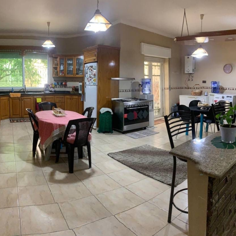 فيلا مستقلة فاخرة للبيع باطلالة ساحره – مرج الحمام عمّان