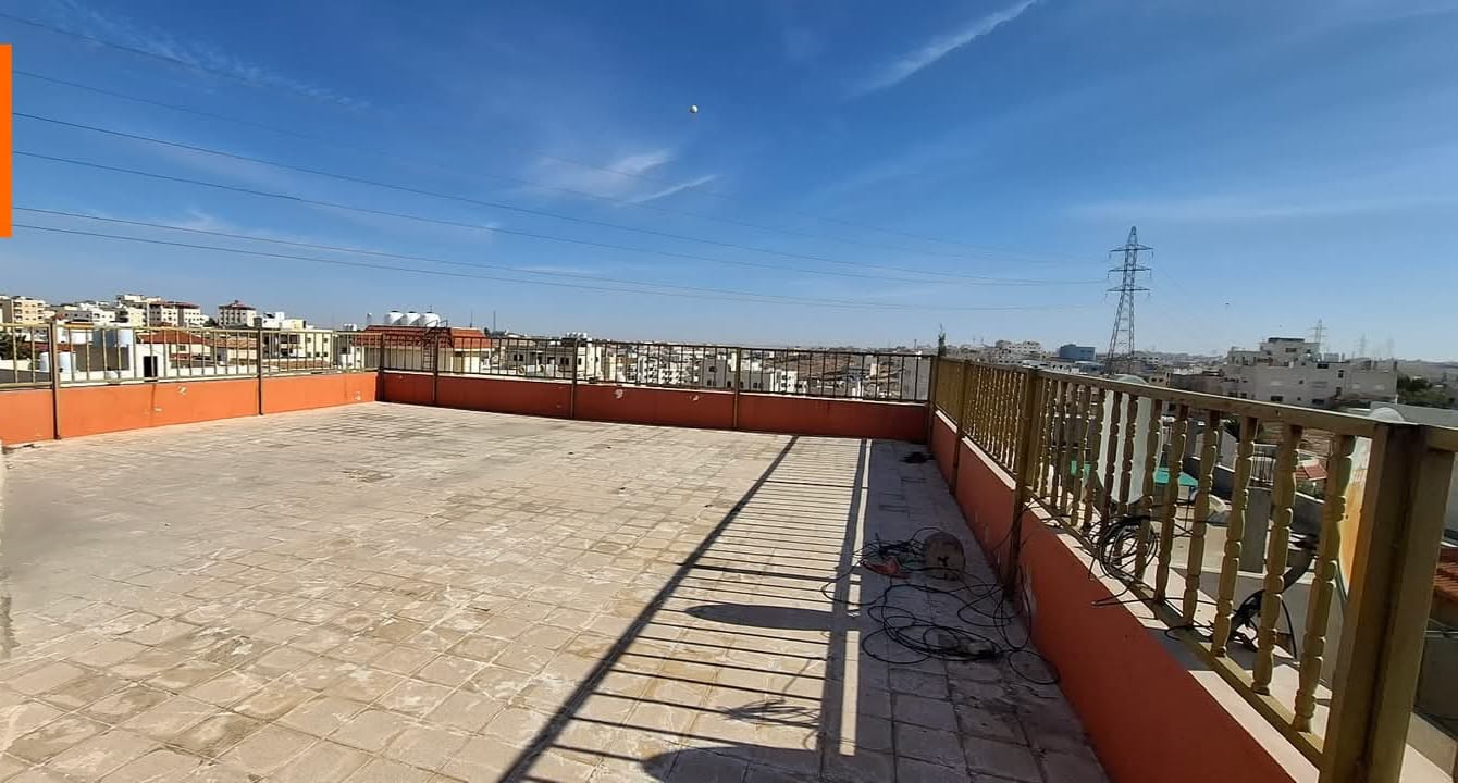 عمارة سكنية شبه فيلا تصنيف ب للبيع في عمان أبو علندا إسكان الكهرباء