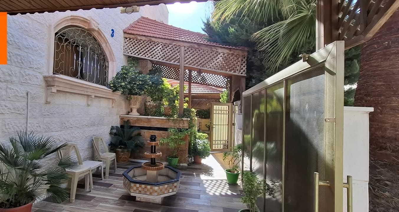 عمارة سكنية شبه فيلا تصنيف ب للبيع في عمان أبو علندا إسكان الكهرباء