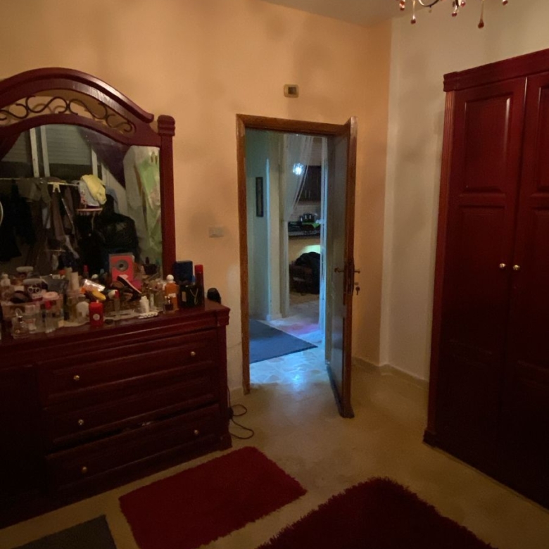 شقة 100 م طابق ثاني للبيع في أبو نصير بالقرب من مدارس الصرح