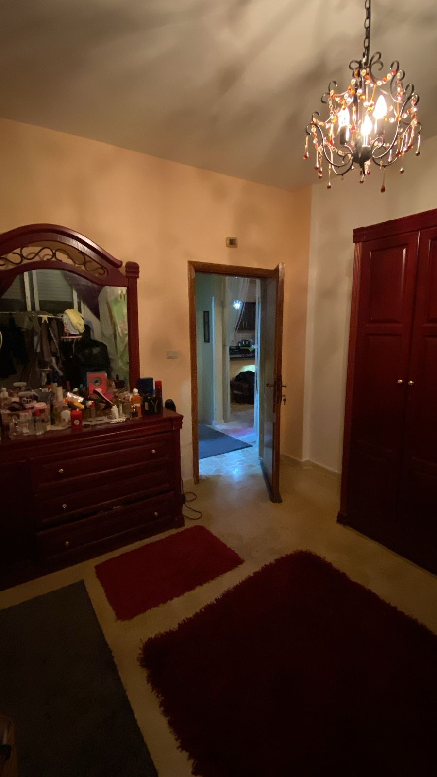 شقة 100 م طابق ثاني للبيع في أبو نصير بالقرب من مدارس الصرح شقة 100 م طابق ثاني للبيع في أبو نصير بالقرب من مدارس الصرح