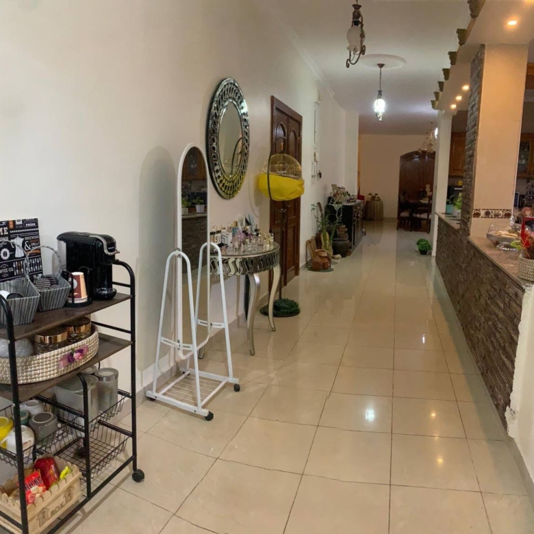 فيلا مستقلة فاخرة للبيع باطلالة ساحره – مرج الحمام عمّان